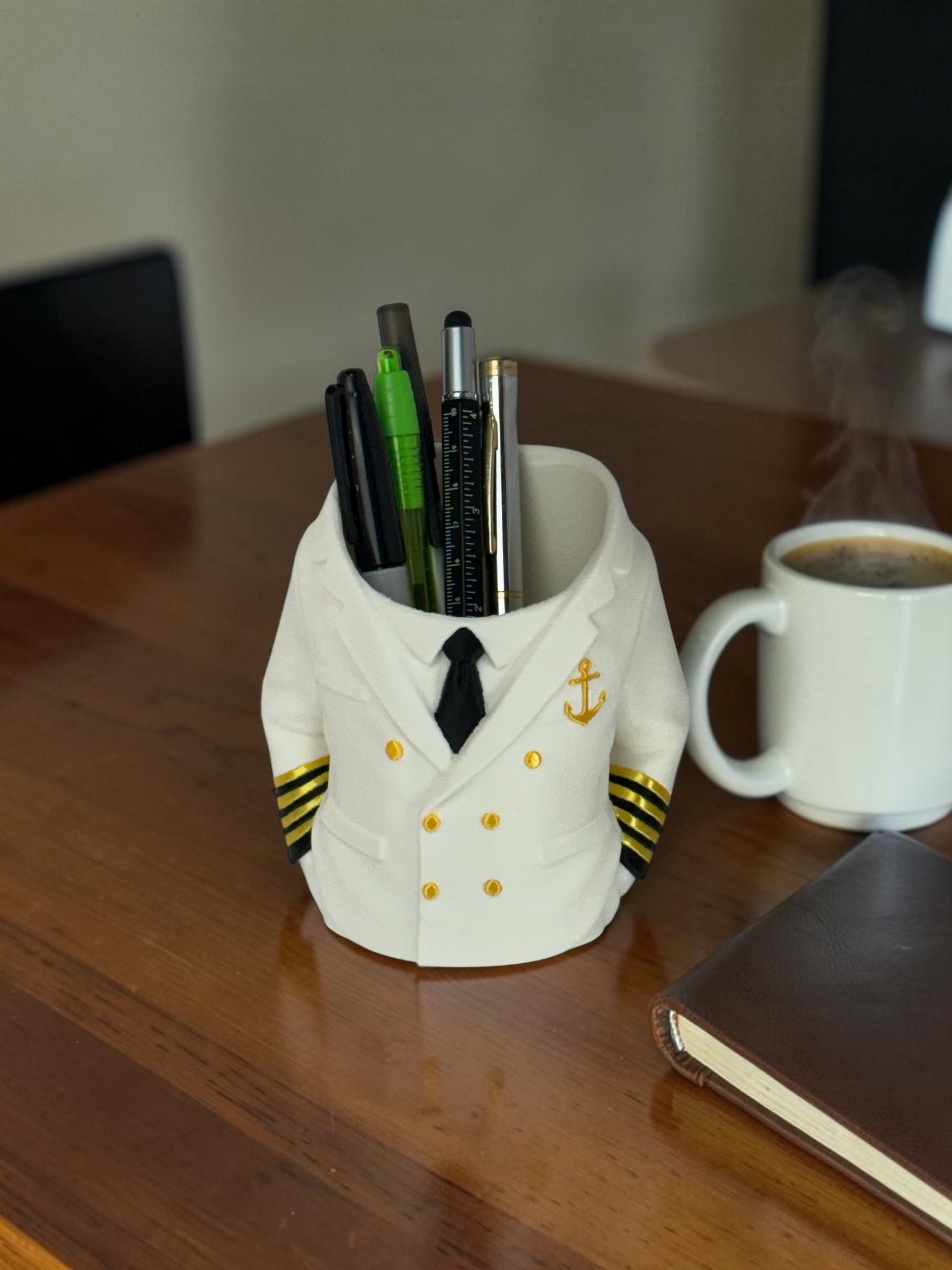 Captain Can Holder (Ship or Yacht Captain Version) Soda Can or Desktop Pen Holder - Novelty Gift